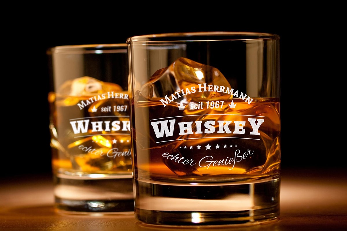 Whiskey Genießer Glas mit Gravur